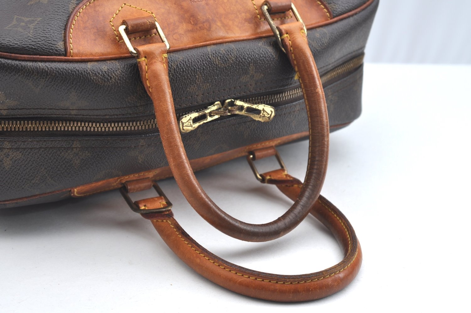 Authentic Louis Vuitton Monogram Deauville Hand Bag M47270 LV K5143