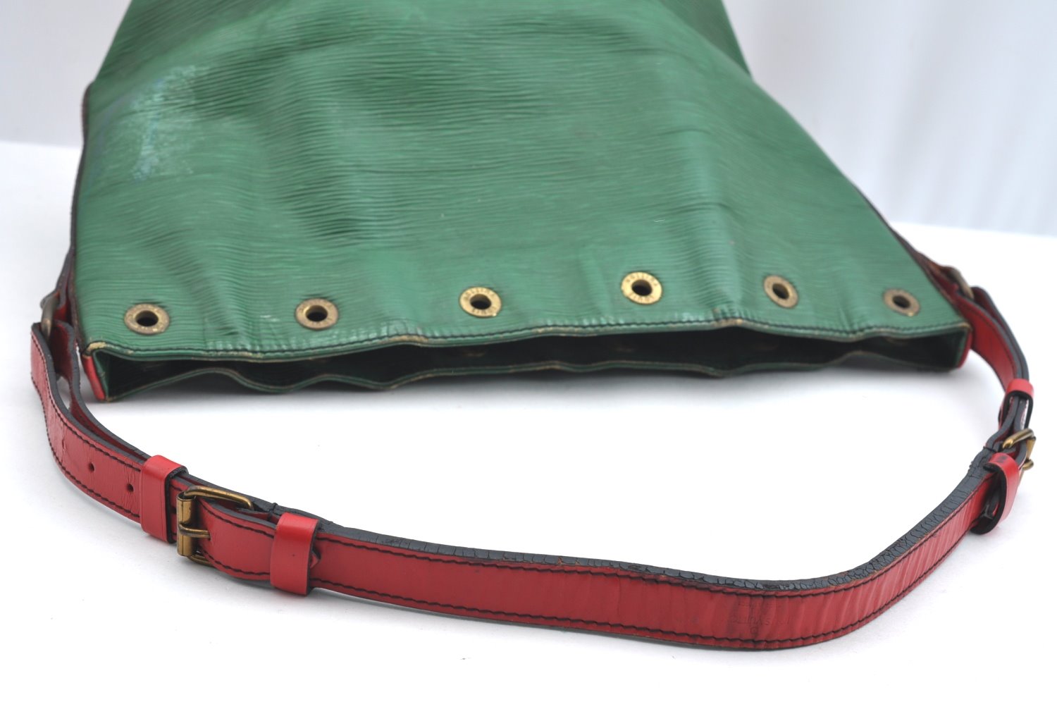 Auth Louis Vuitton Epi Petit Noe Bi-color Green x Red Drawstring Bag Junk K5146