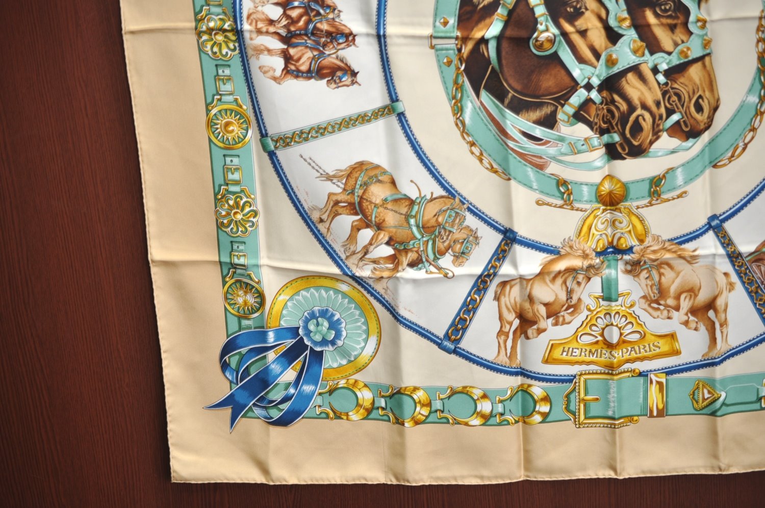 Authentic HERMES Carre 90 Scarf 