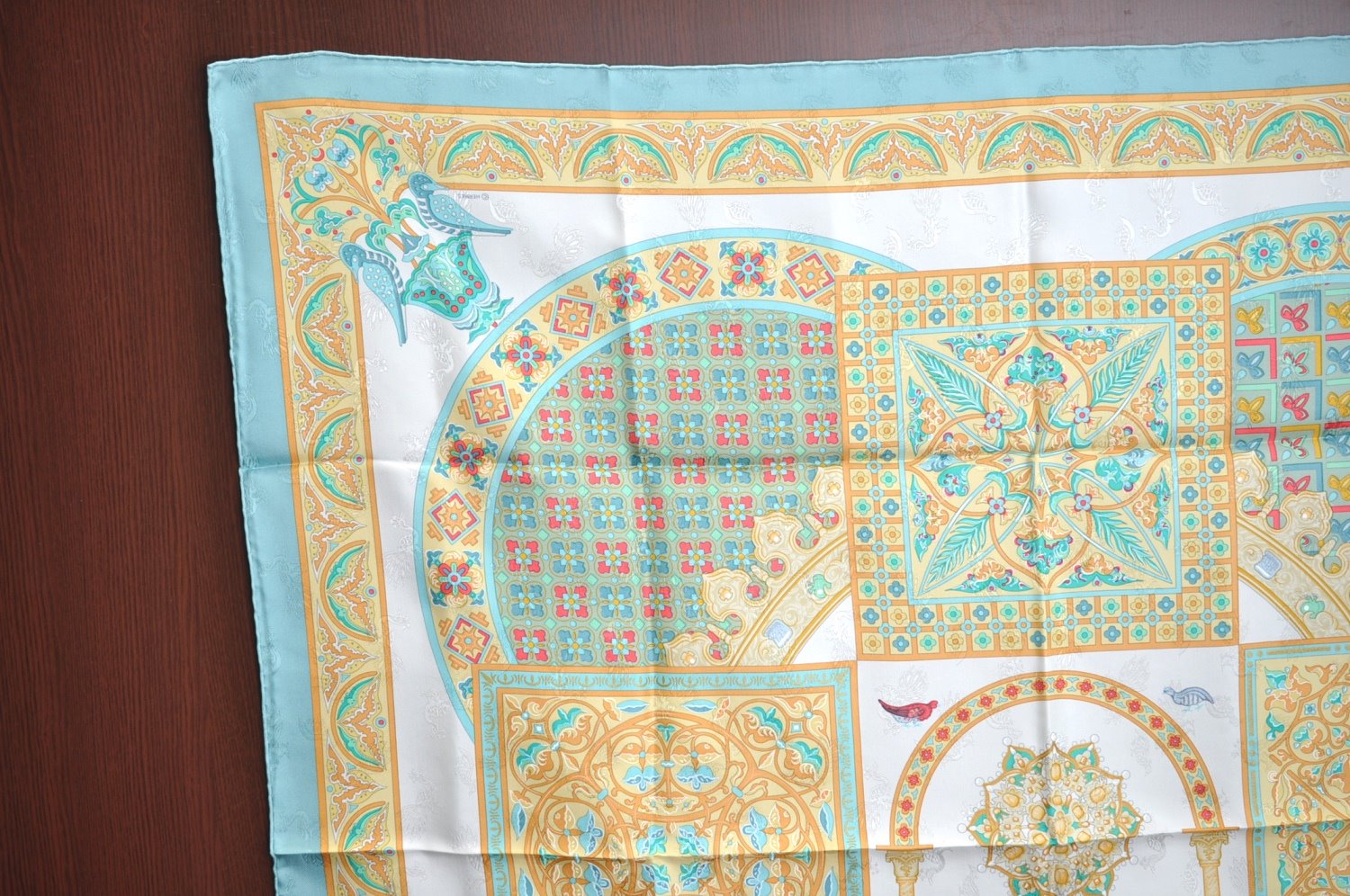 Authentic HERMES Carre 90 Scarf 