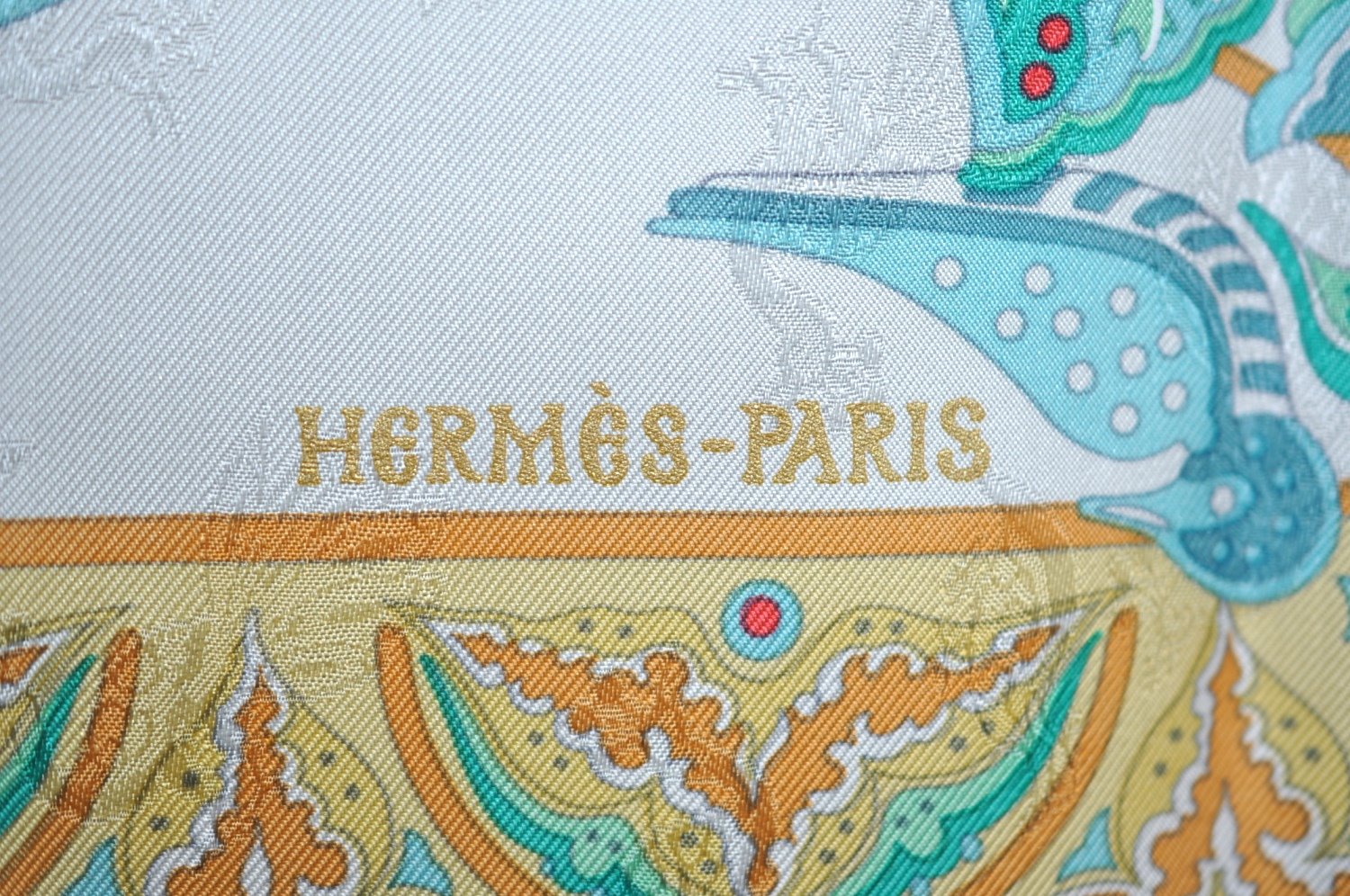 Authentic HERMES Carre 90 Scarf 