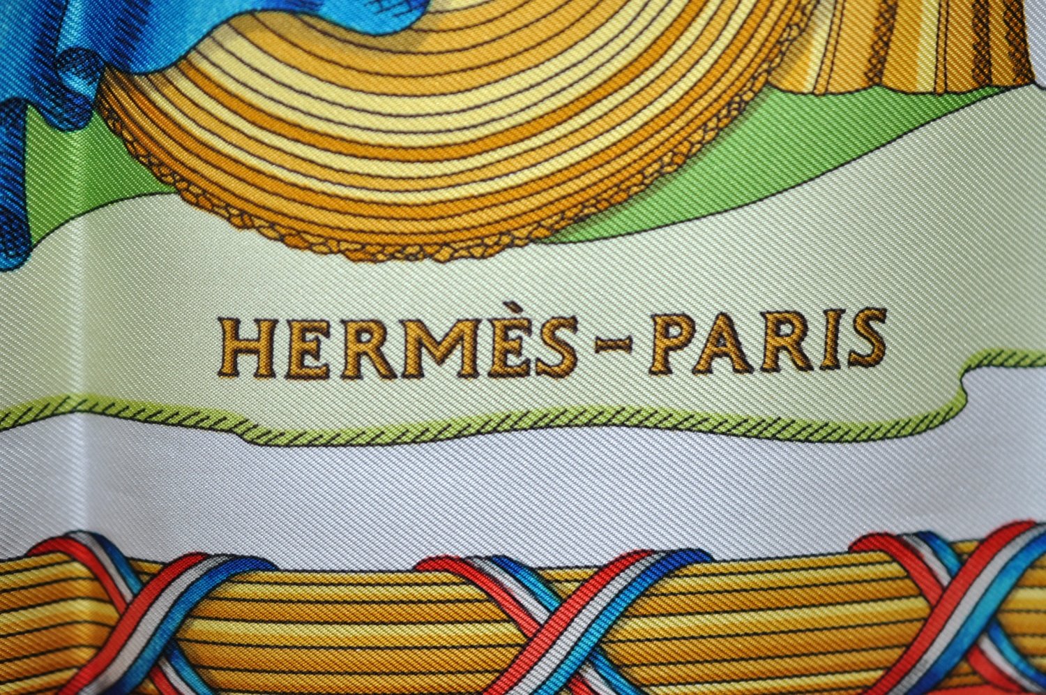 Authentic HERMES Carre 90 Scarf 