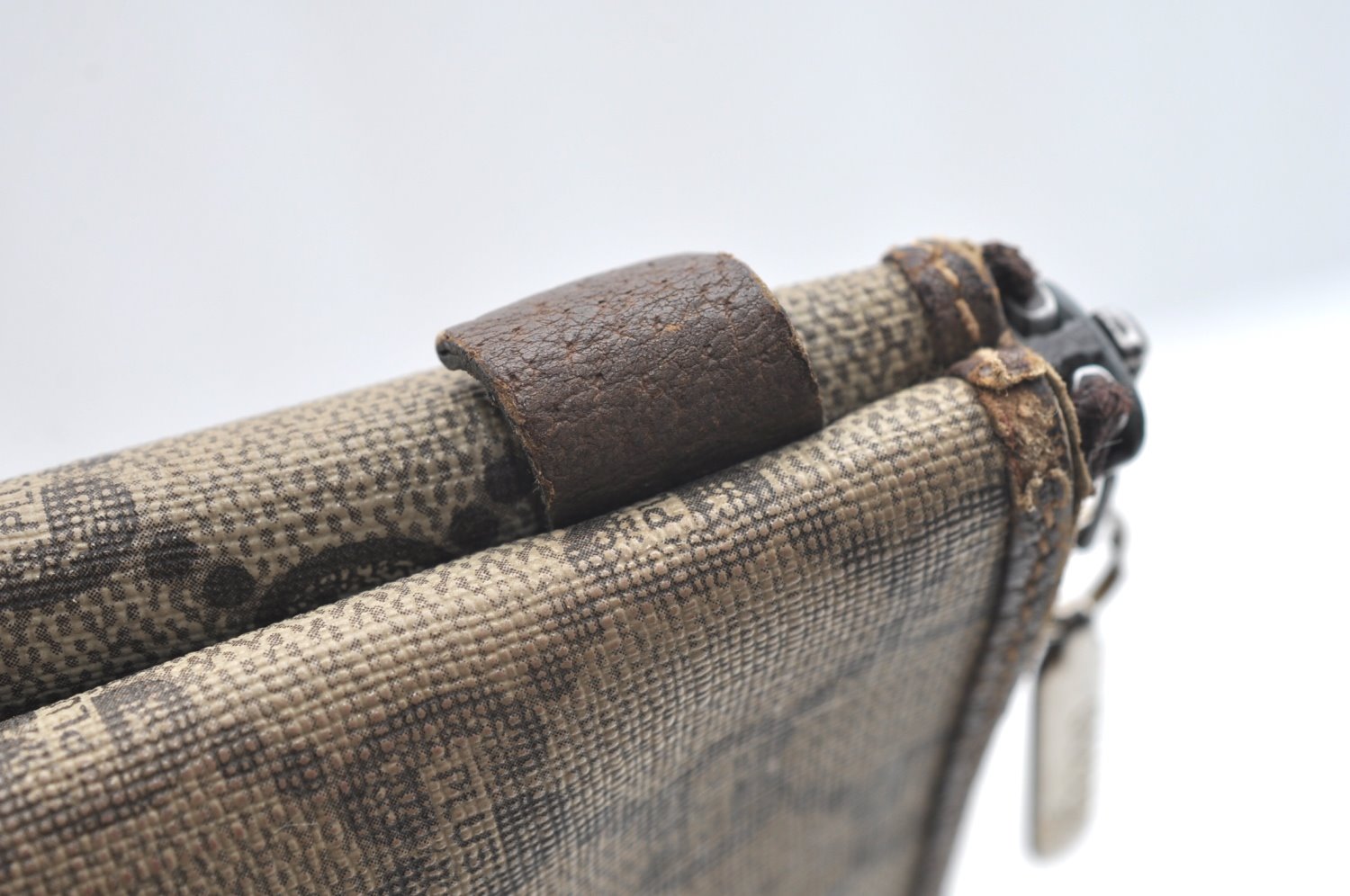 Authentic GUCCI GG Plus Clutch Hand Bag Purse PVC Leather Brown K5183