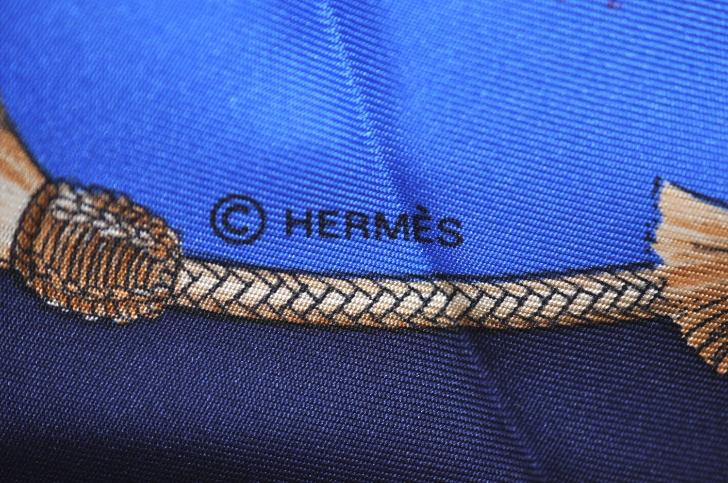 Authentic HERMES Carre 90 Scarf 