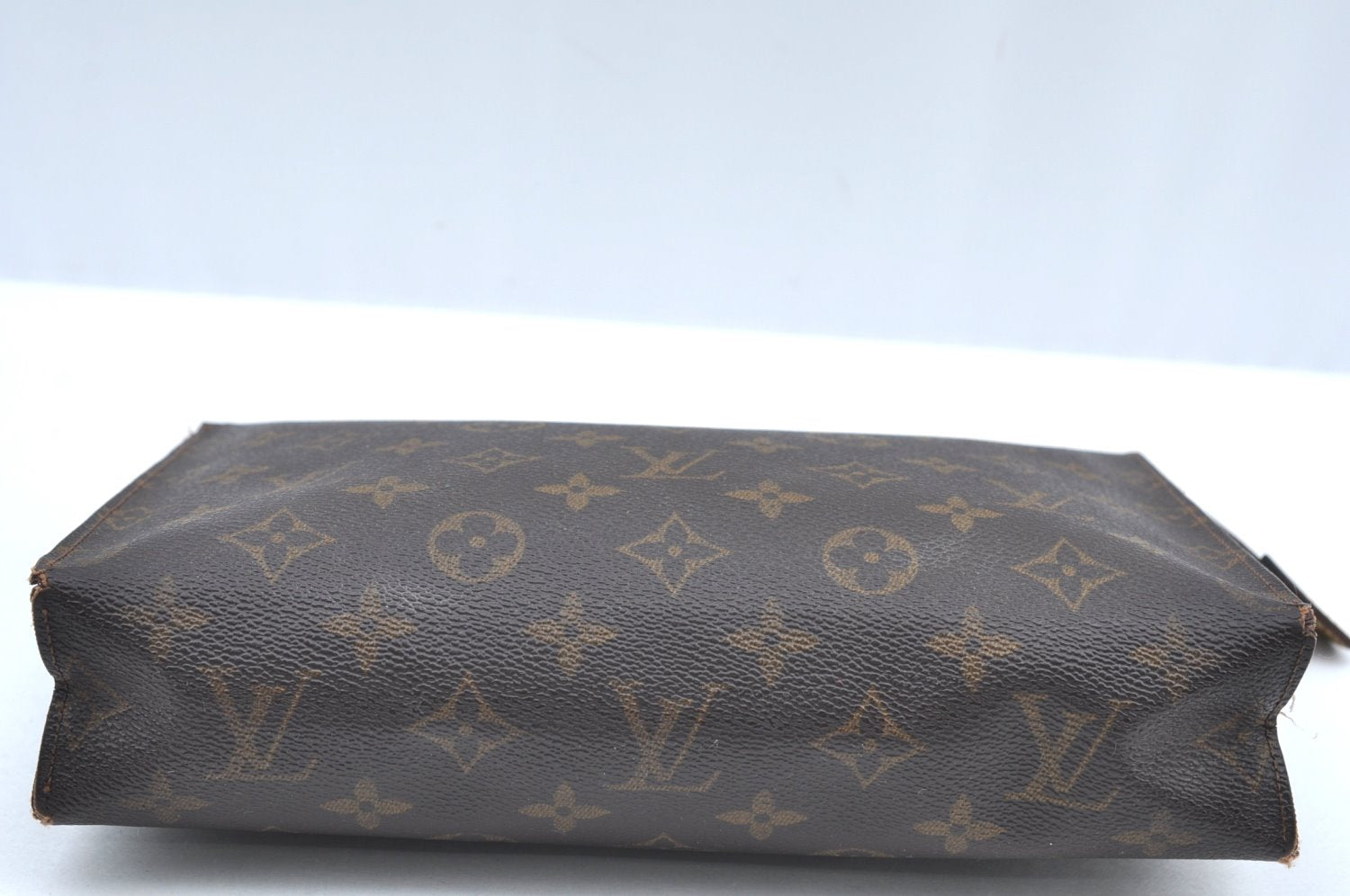 Auth Louis Vuitton Monogram Poche Toilette 26 Cosmetics Pouch Old Model LV K5202