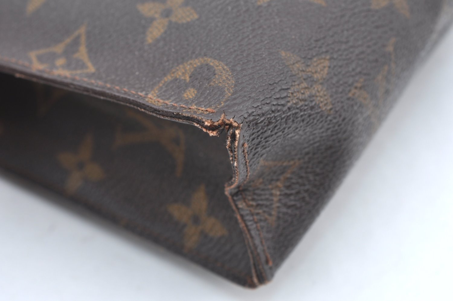 Auth Louis Vuitton Monogram Poche Toilette 26 Cosmetics Pouch Old Model LV K5202