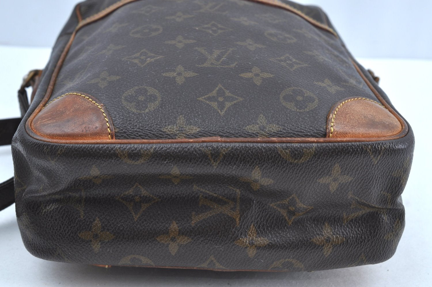 Authentic Louis Vuitton Monogram Danube GM Shoulder Cross Bag M45262 LV K5210