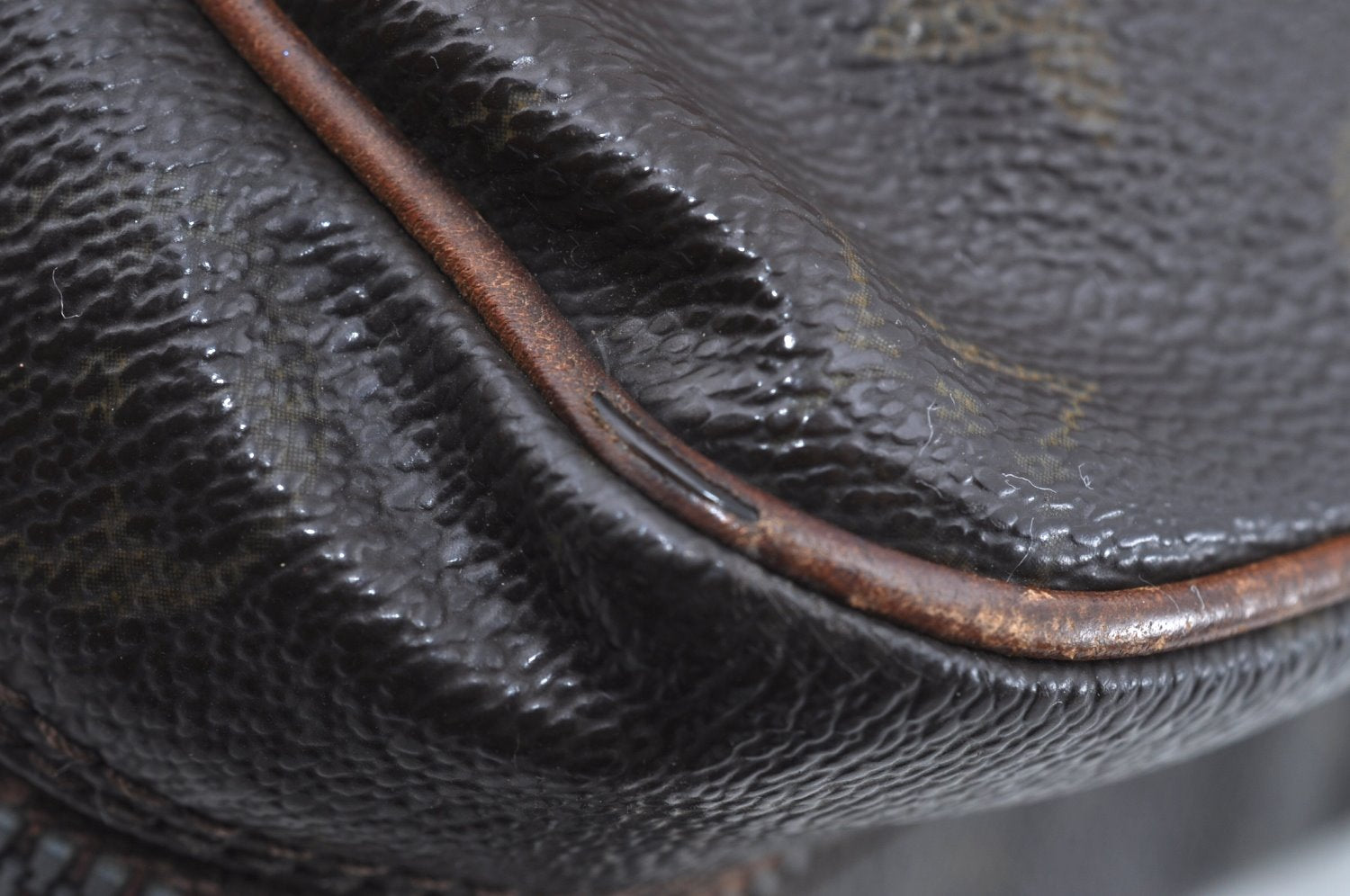 Authentic Louis Vuitton Monogram Danube GM Shoulder Cross Bag M45262 LV K5210