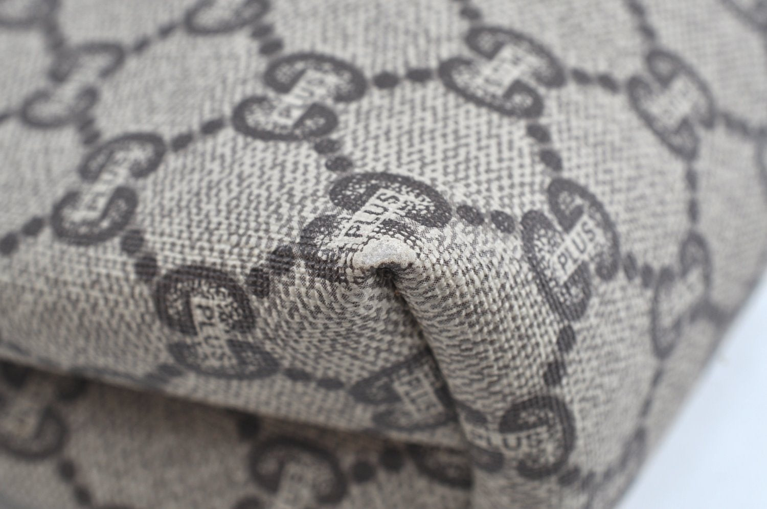 Authentic GUCCI GG Plus Clutch Hand Bag Purse PVC Leather Brown K5214