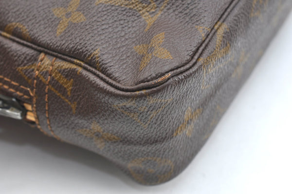 Auth Louis Vuitton Monogram Trousse Toilette 23 Clutch Hand Bag Old Model K5228