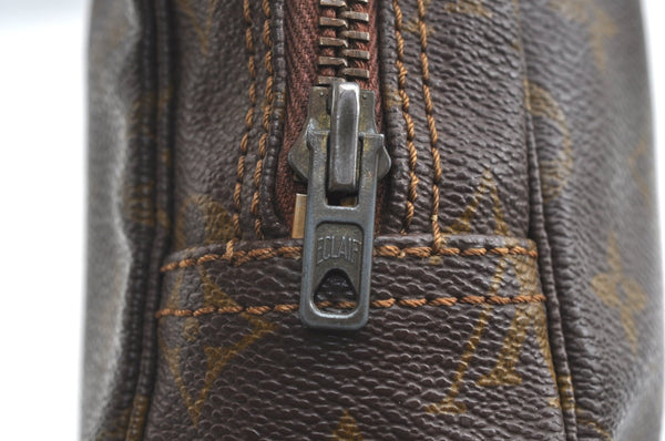 Auth Louis Vuitton Monogram Trousse Toilette 23 Clutch Hand Bag Old Model K5228