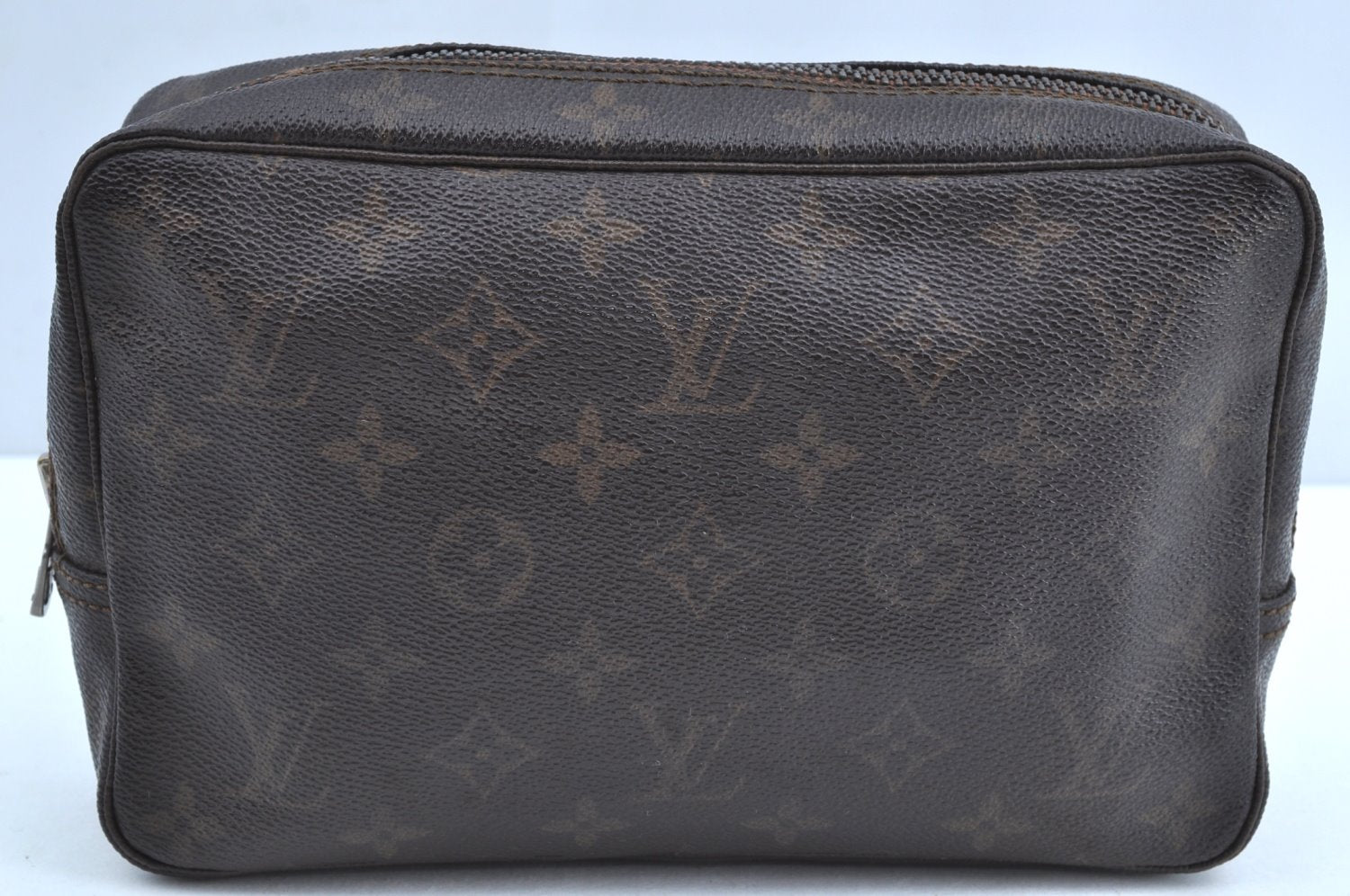 Auth Louis Vuitton Monogram Trousse Toilette 23 Clutch Hand Bag M47524 LV K5247