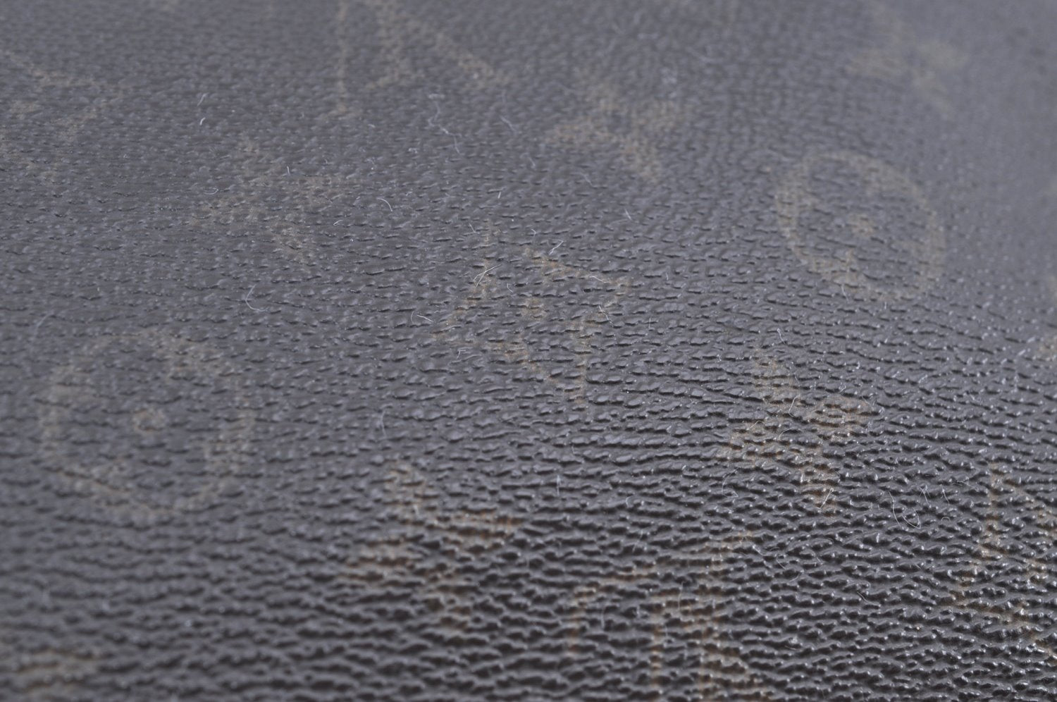 Auth Louis Vuitton Monogram Trousse Toilette 23 Clutch Hand Bag M47524 LV K5247