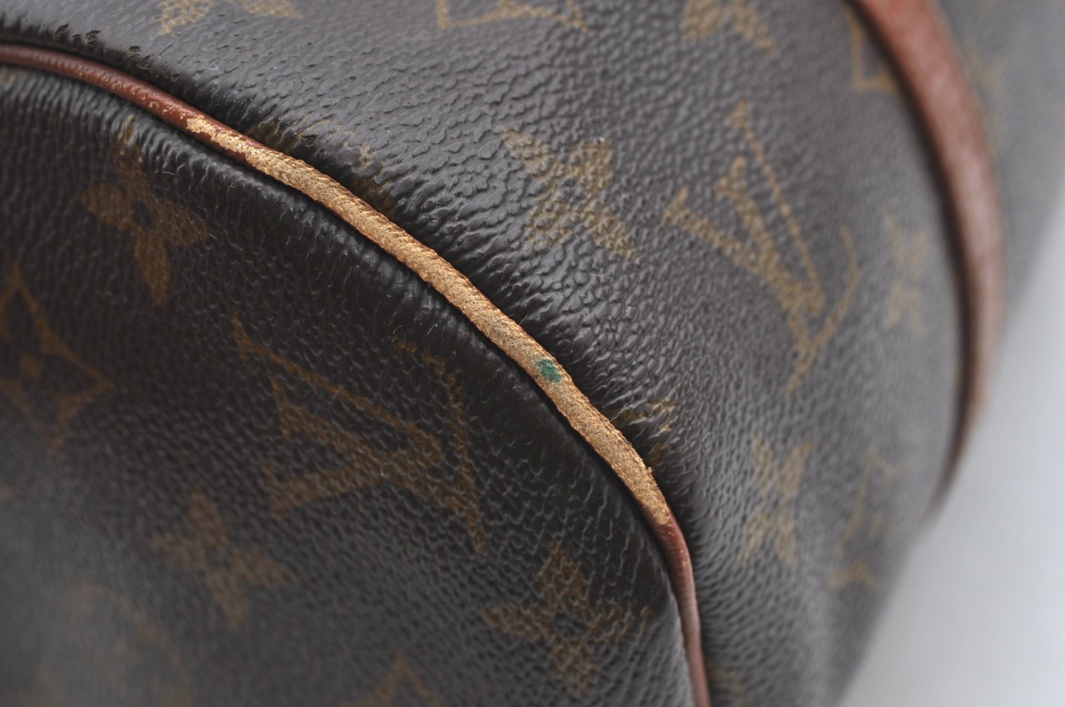 Authentic Louis Vuitton Monogram Papillon 30 Hand Bag Old Model LV K5252