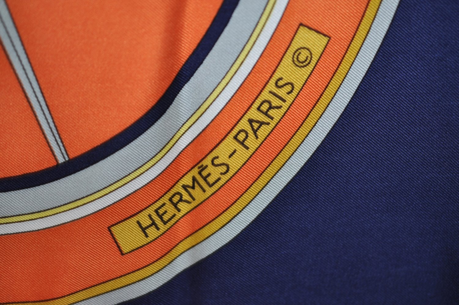 Authentic HERMES Carre 90 Scarf 