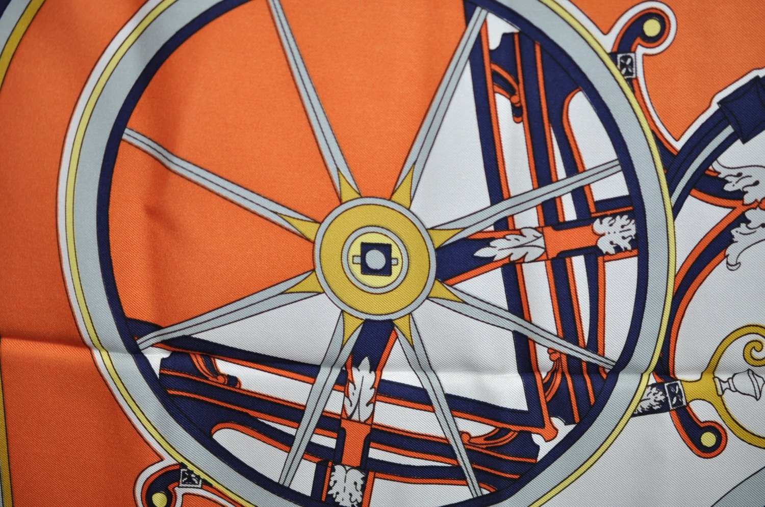 Authentic HERMES Carre 90 Scarf 