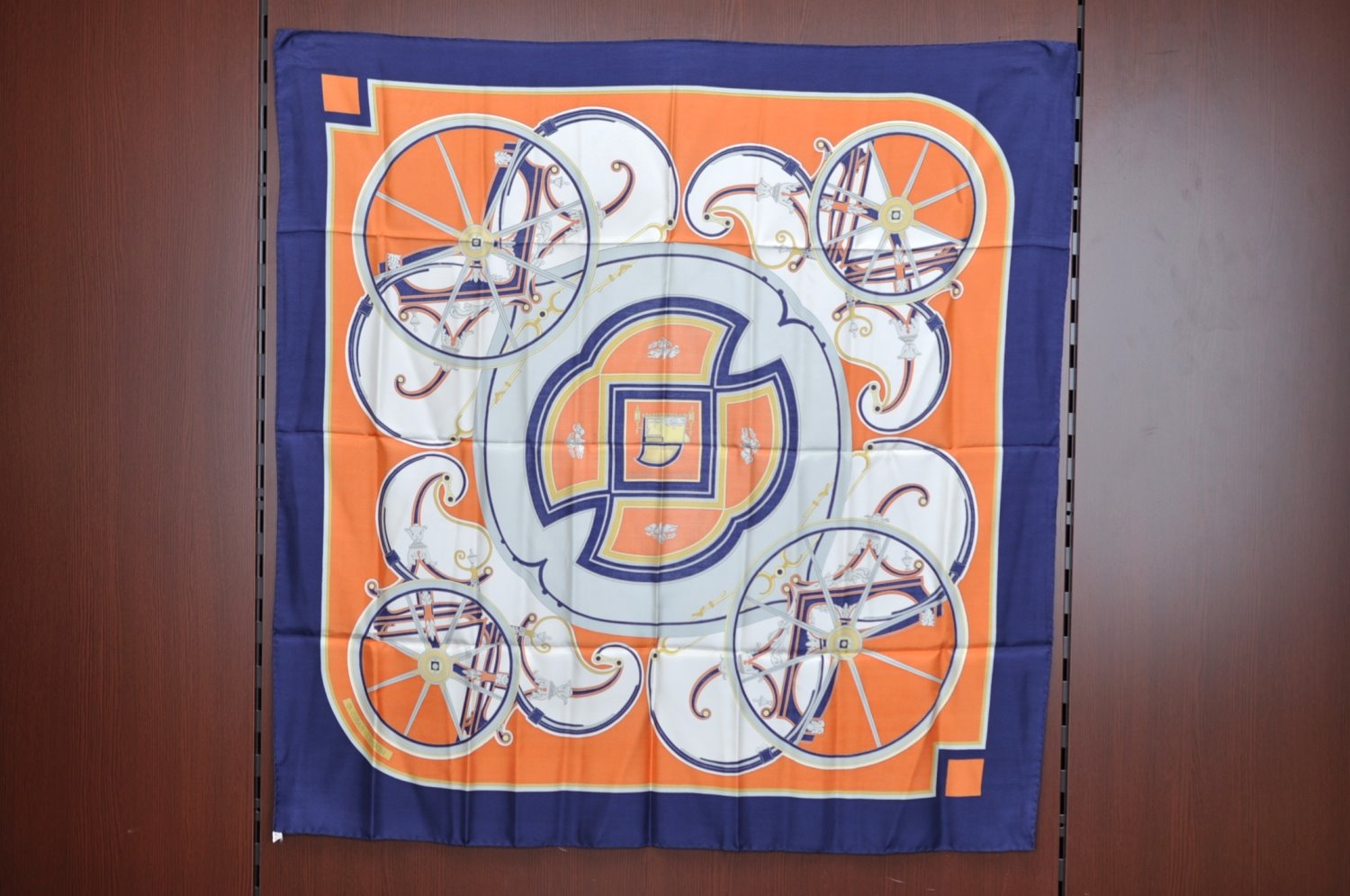 Authentic HERMES Carre 90 Scarf 