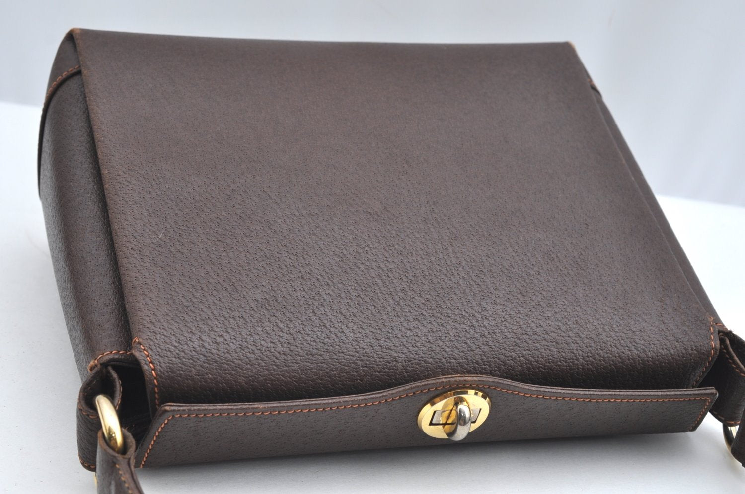 Authentic GUCCI Shoulder Hand Bag Purse Leather Brown K5277