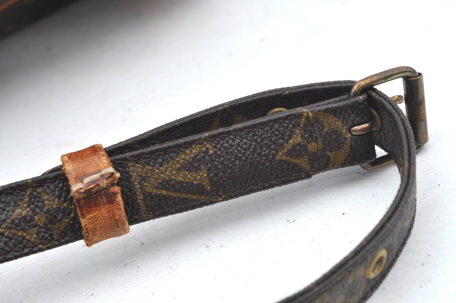 Authentic Louis Vuitton Monogram Nile 34 Shoulder Cross Body Bag M45242 LV K5283