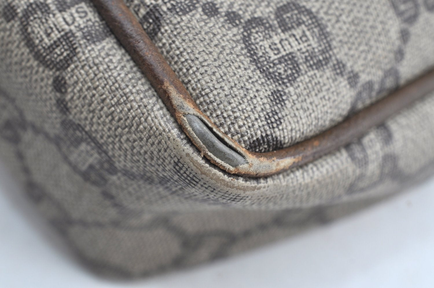 Authentic GUCCI Shoulder Cross Body Bag GG Plus PVC Leather Brown Junk K5293