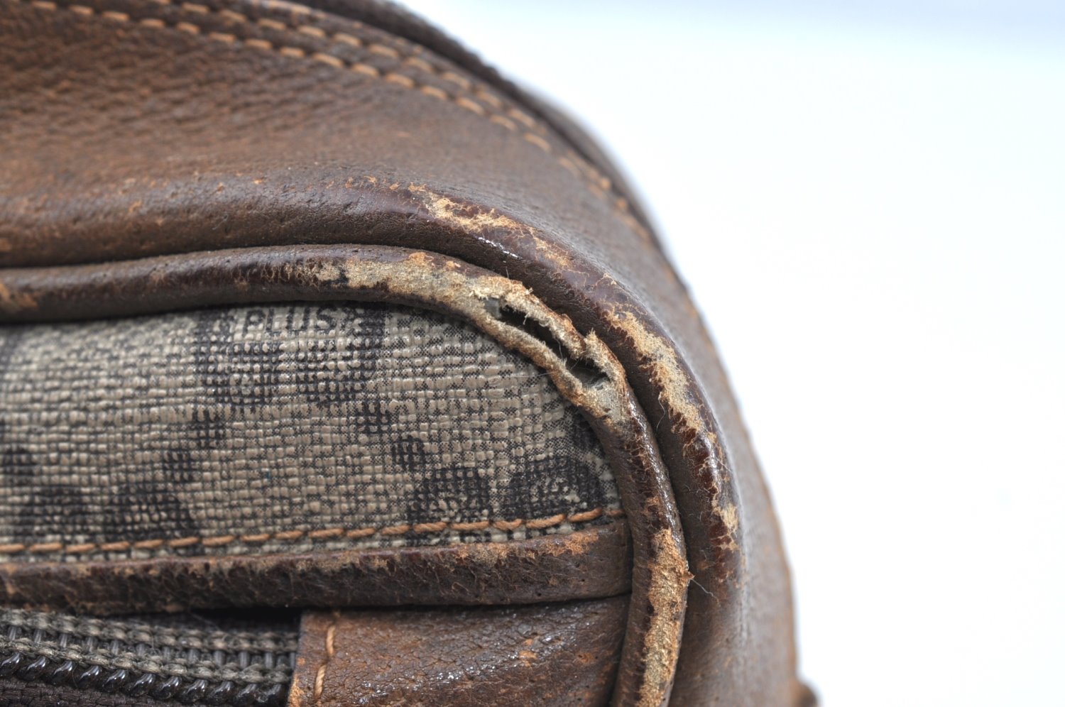 Authentic GUCCI Shoulder Cross Body Bag GG Plus PVC Leather Brown Junk K5293