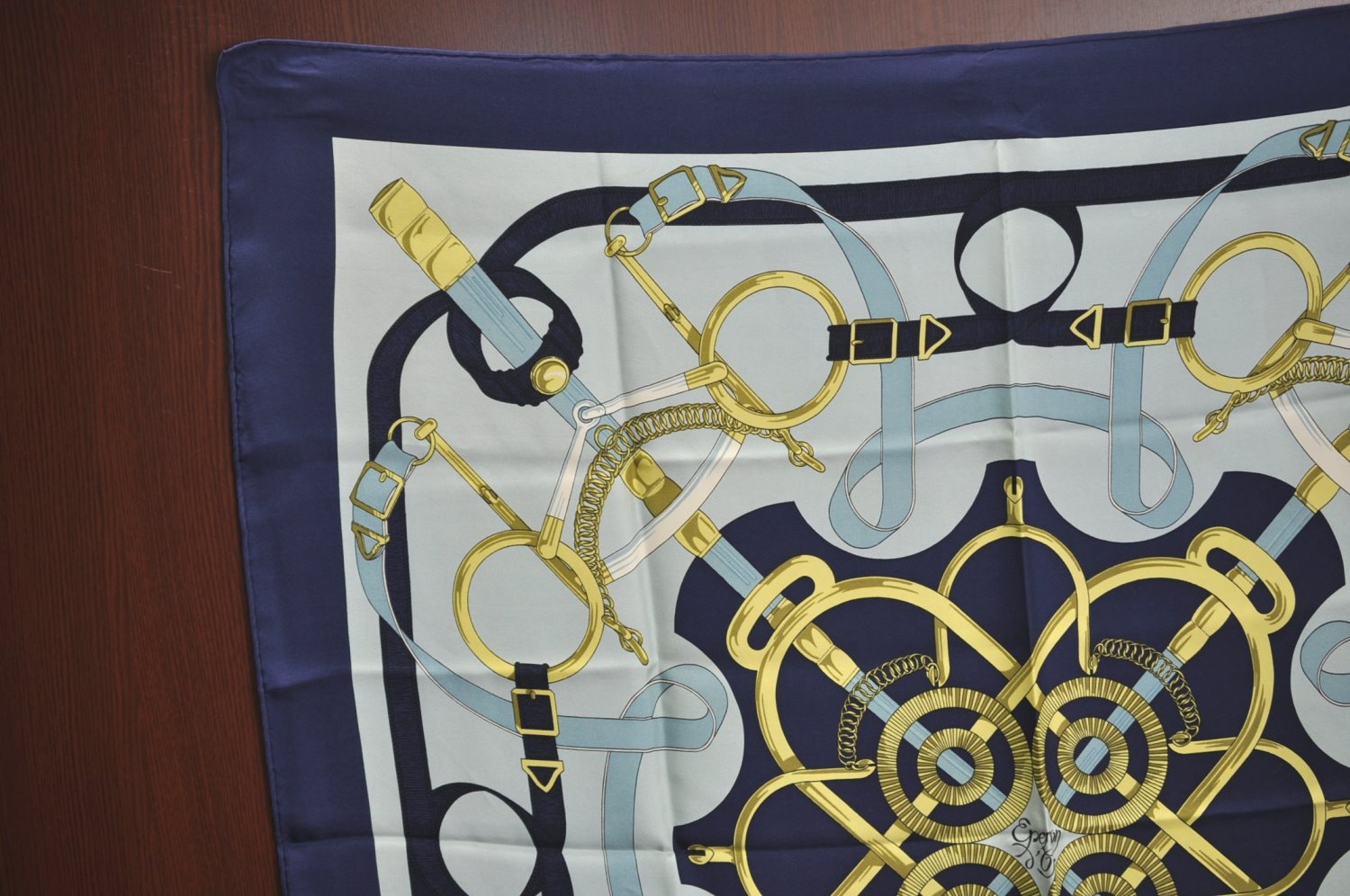 Authentic HERMES Carre 90 Scarf 