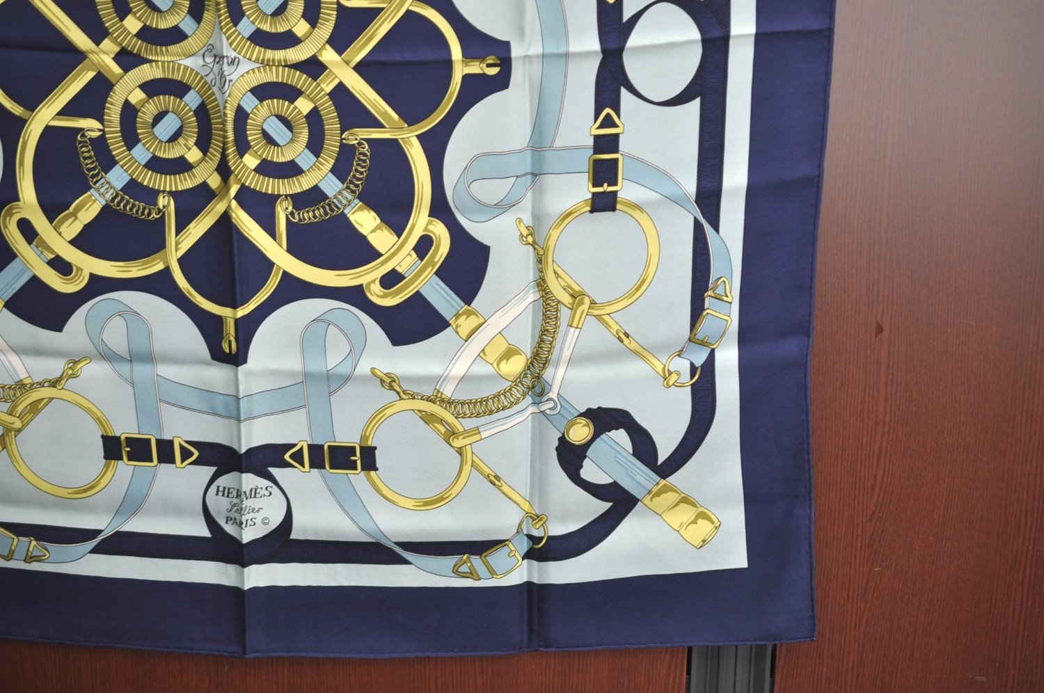 Authentic HERMES Carre 90 Scarf 