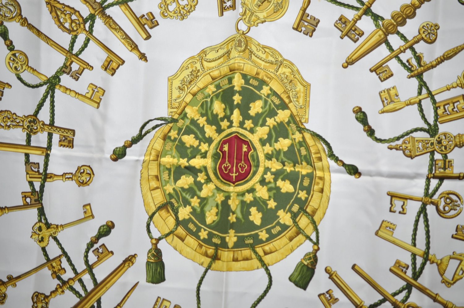 Authentic HERMES Carre 90 Scarf 