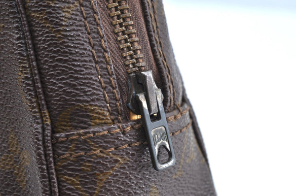 Auth Louis Vuitton Monogram Trousse Toilette 23 Clutch Hand Bag Old Model K5299