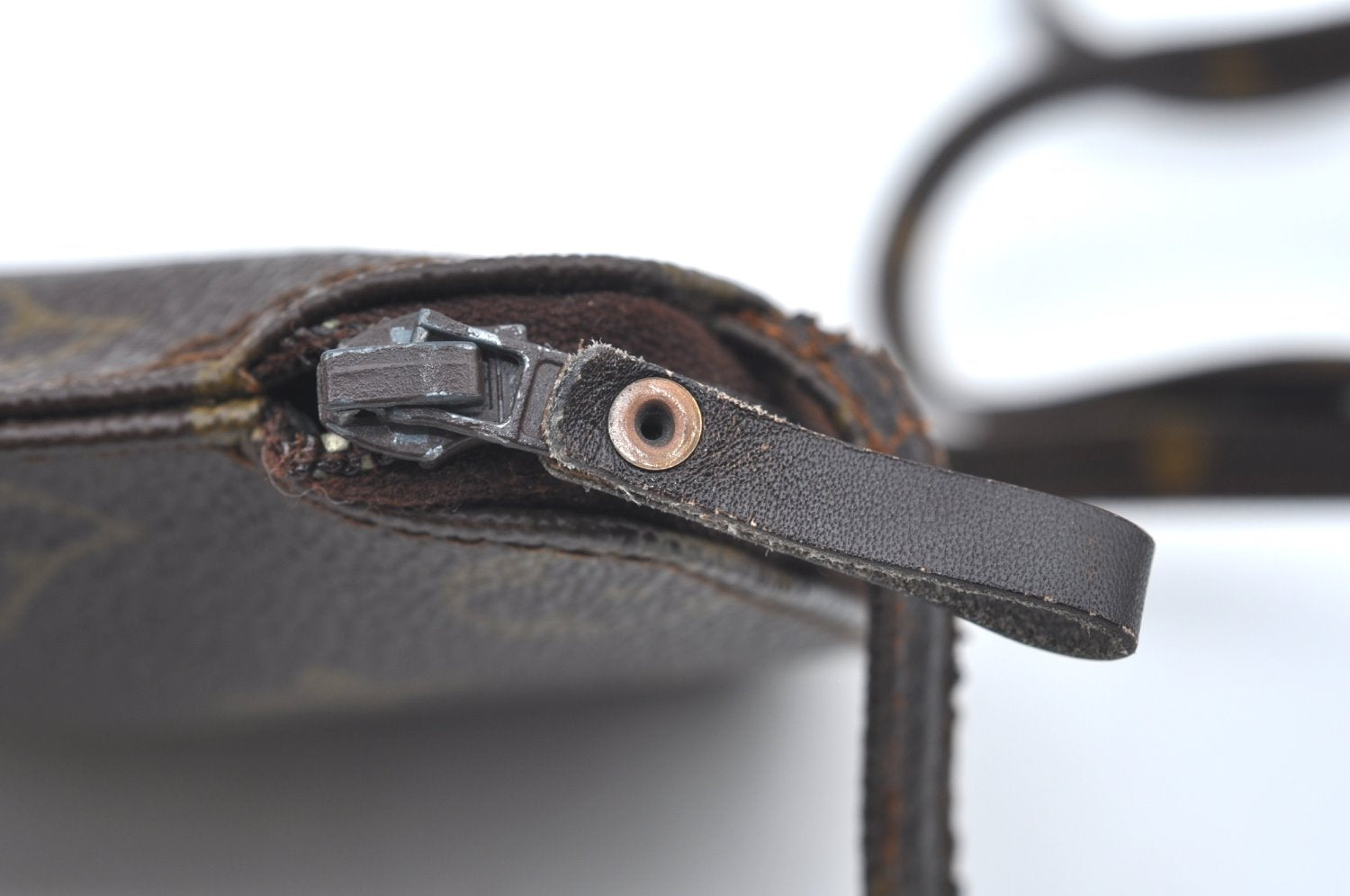 Auth Louis Vuitton Monogram Pochette Secret Shoulder Bag Pouch Old Model K5304