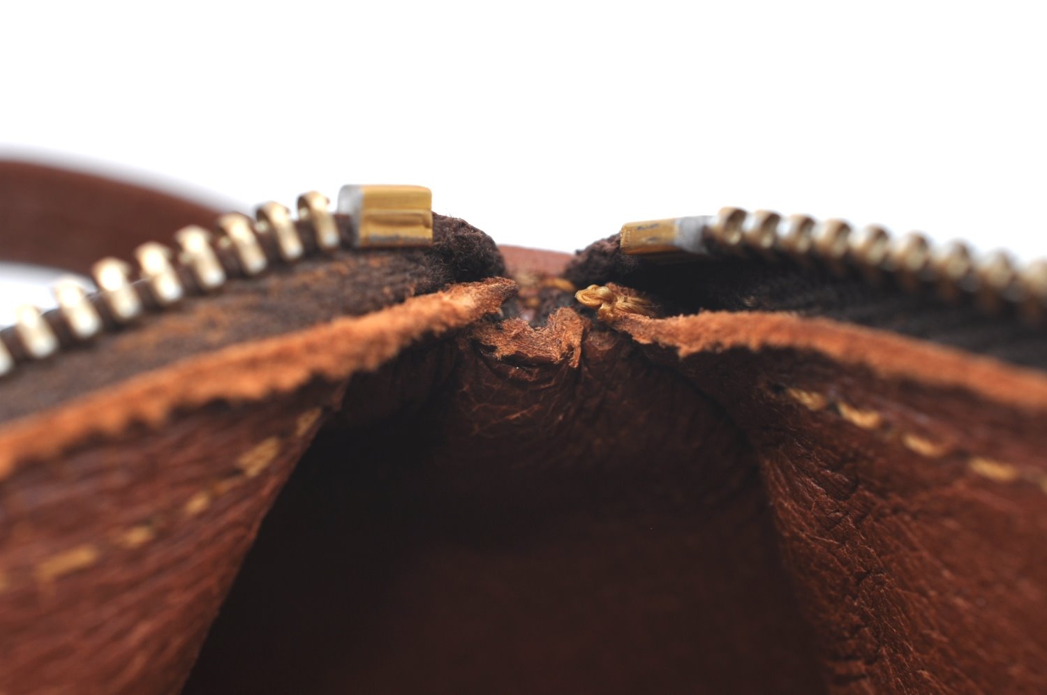 Authentic Louis Vuitton Monogram Trousse Ronde Pen Case Pouch Old Model LV K5312