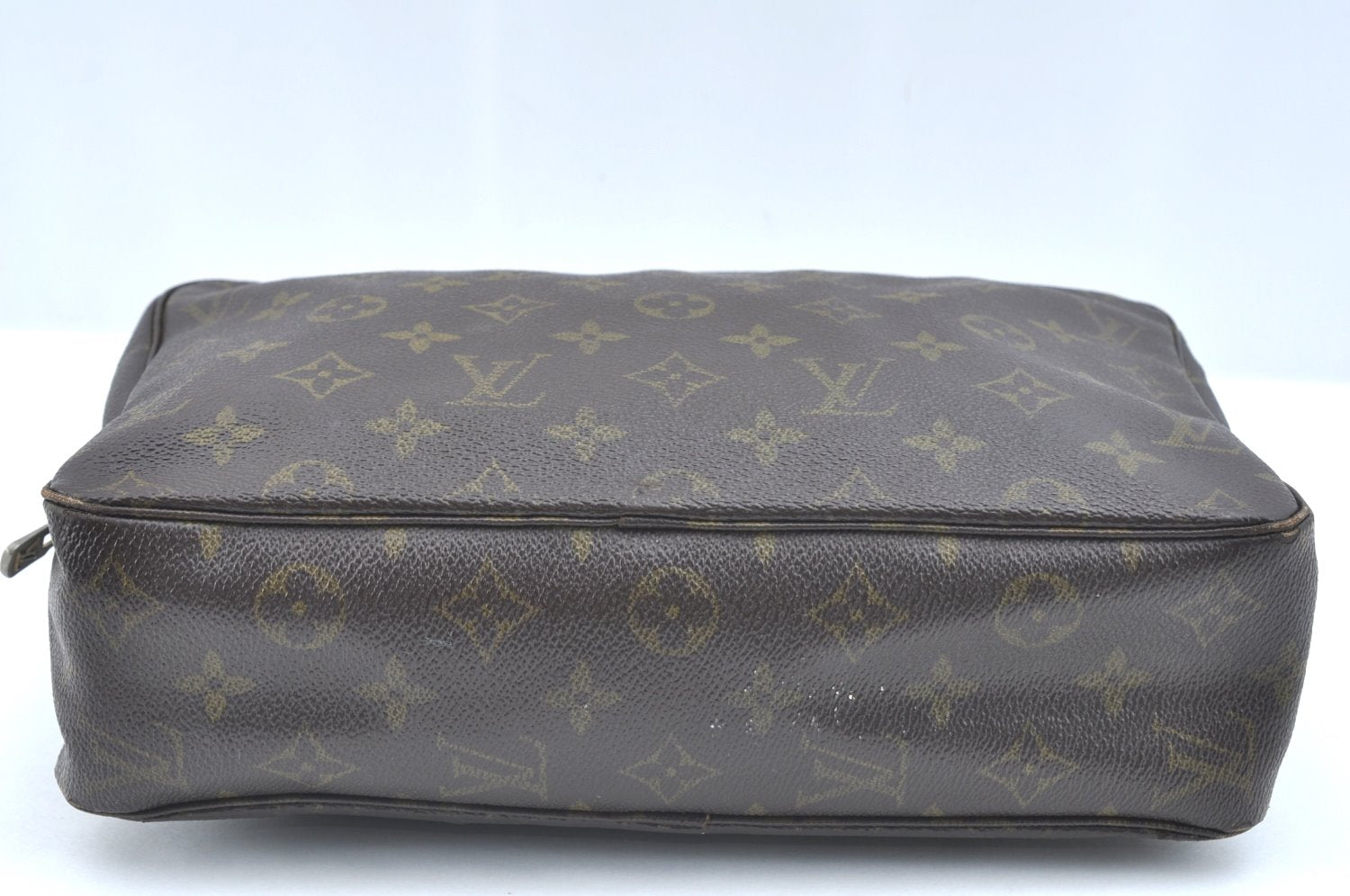 Auth Louis Vuitton Monogram Trousse Toilette 28 Clutch Hand Bag M47522 LV K5330