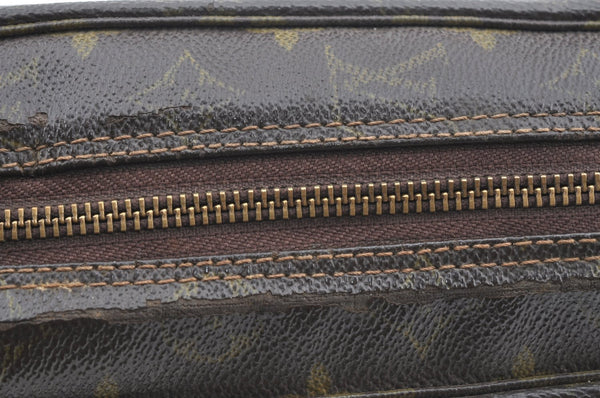 Auth Louis Vuitton Monogram Trousse Toilette 28 Clutch Hand Bag M47522 LV K5330