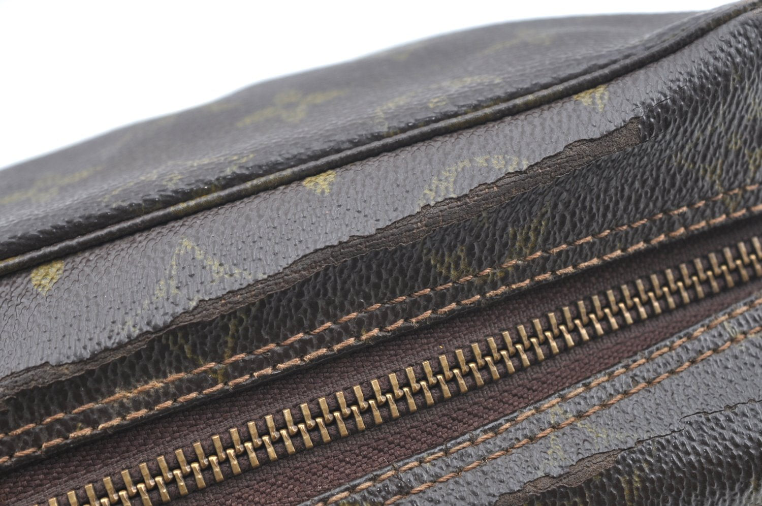 Auth Louis Vuitton Monogram Trousse Toilette 28 Clutch Hand Bag M47522 LV K5330