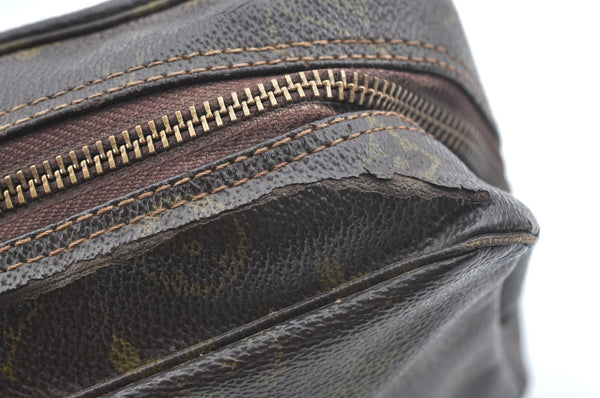 Auth Louis Vuitton Monogram Trousse Toilette 28 Clutch Hand Bag M47522 LV K5330