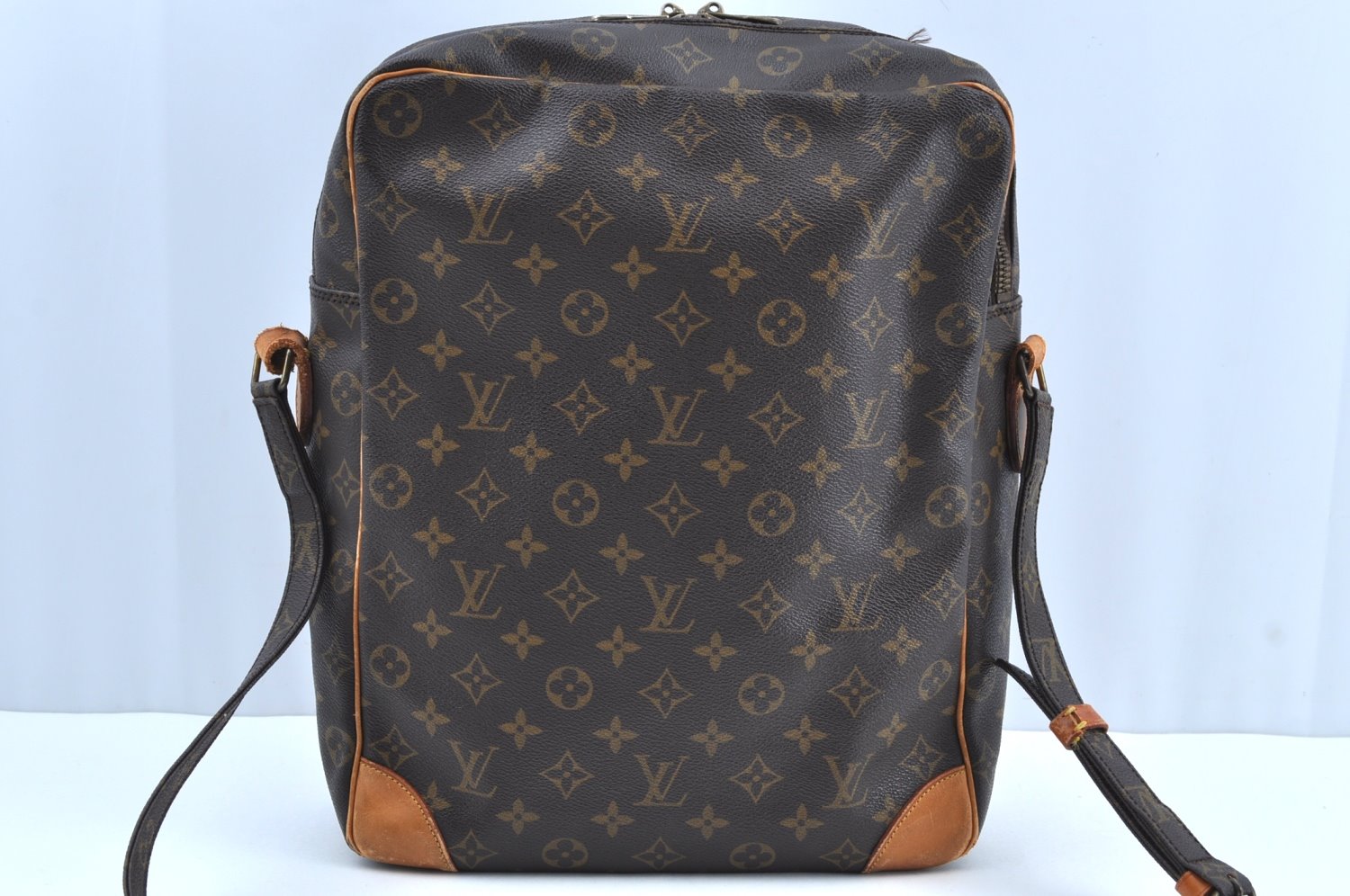 Authentic Louis Vuitton Monogram Danube 28 Shoulder Cross Body Bag LV K5333
