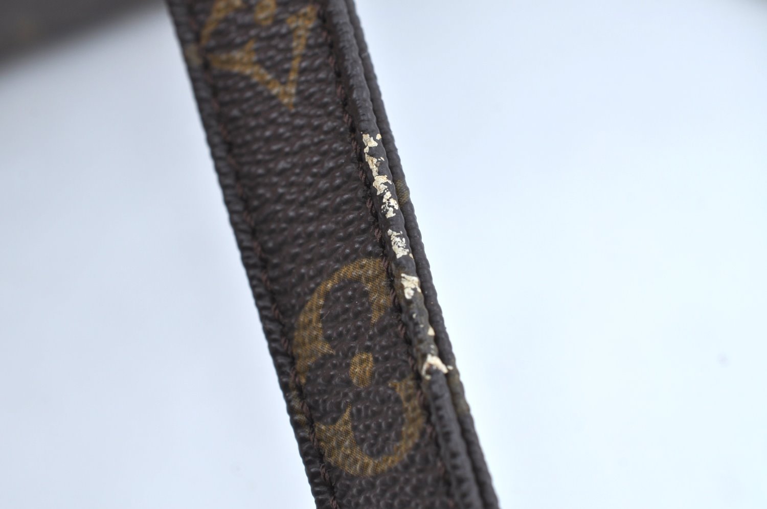 Authentic Louis Vuitton Monogram Danube 28 Shoulder Cross Body Bag LV K5333