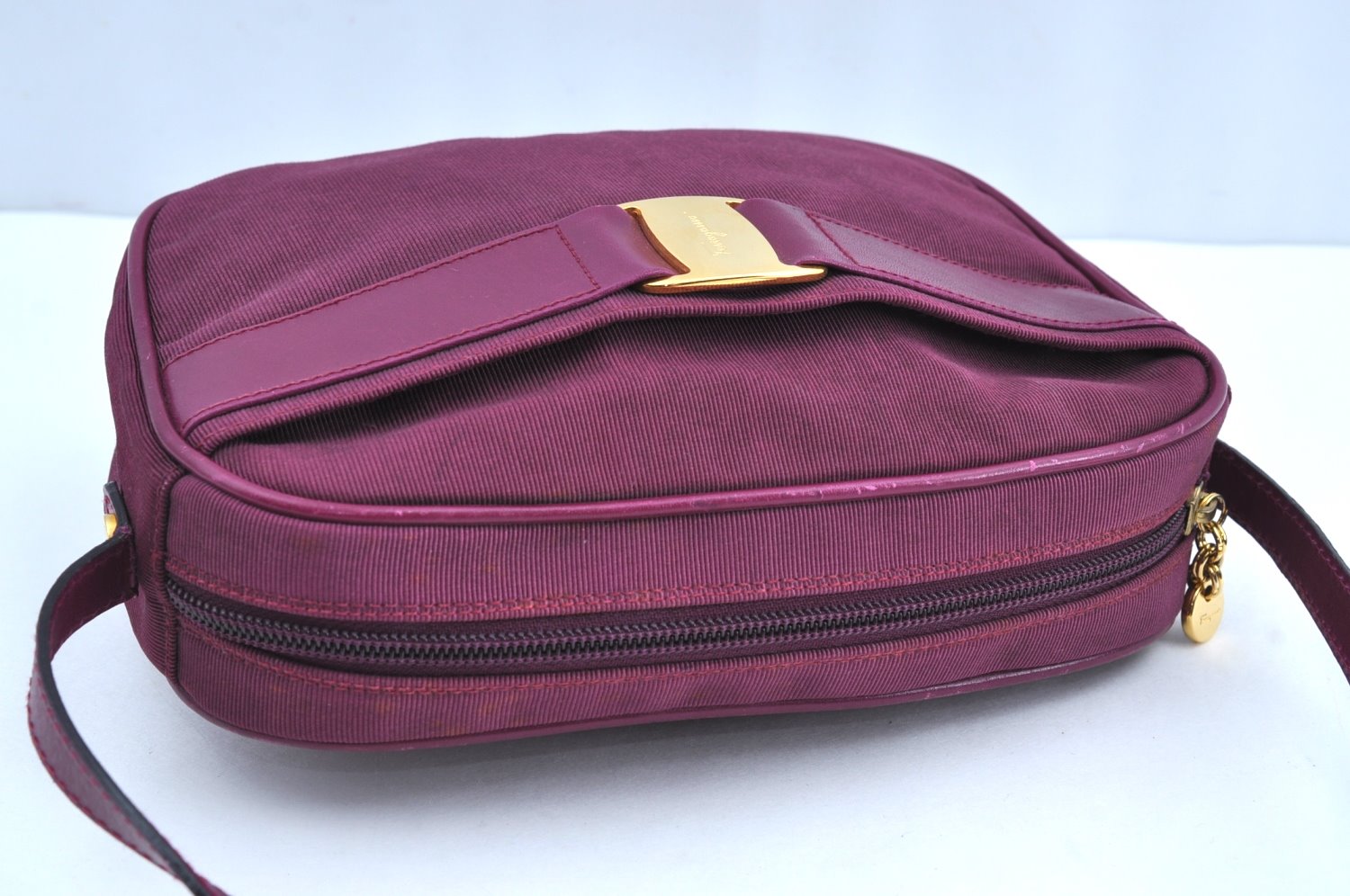 Authentic Salvatore Ferragamo Vara Shoulder Cross Bag Nylon Leather Purple K5337