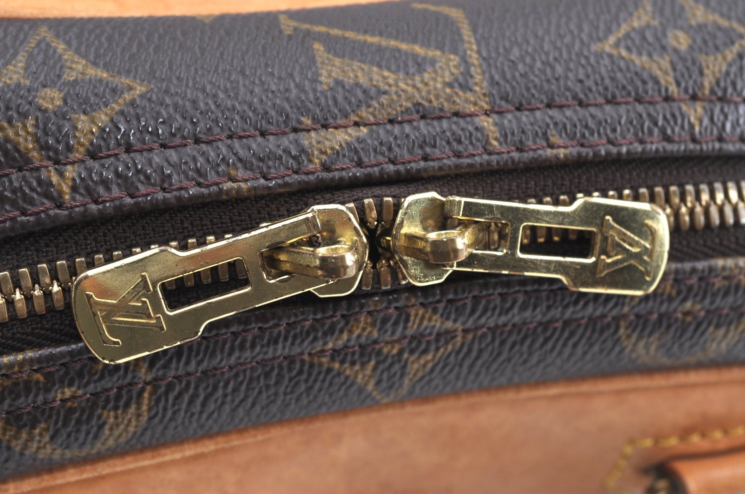 Authentic Louis Vuitton Monogram Excursion Hand Bag M41450 LV K5356