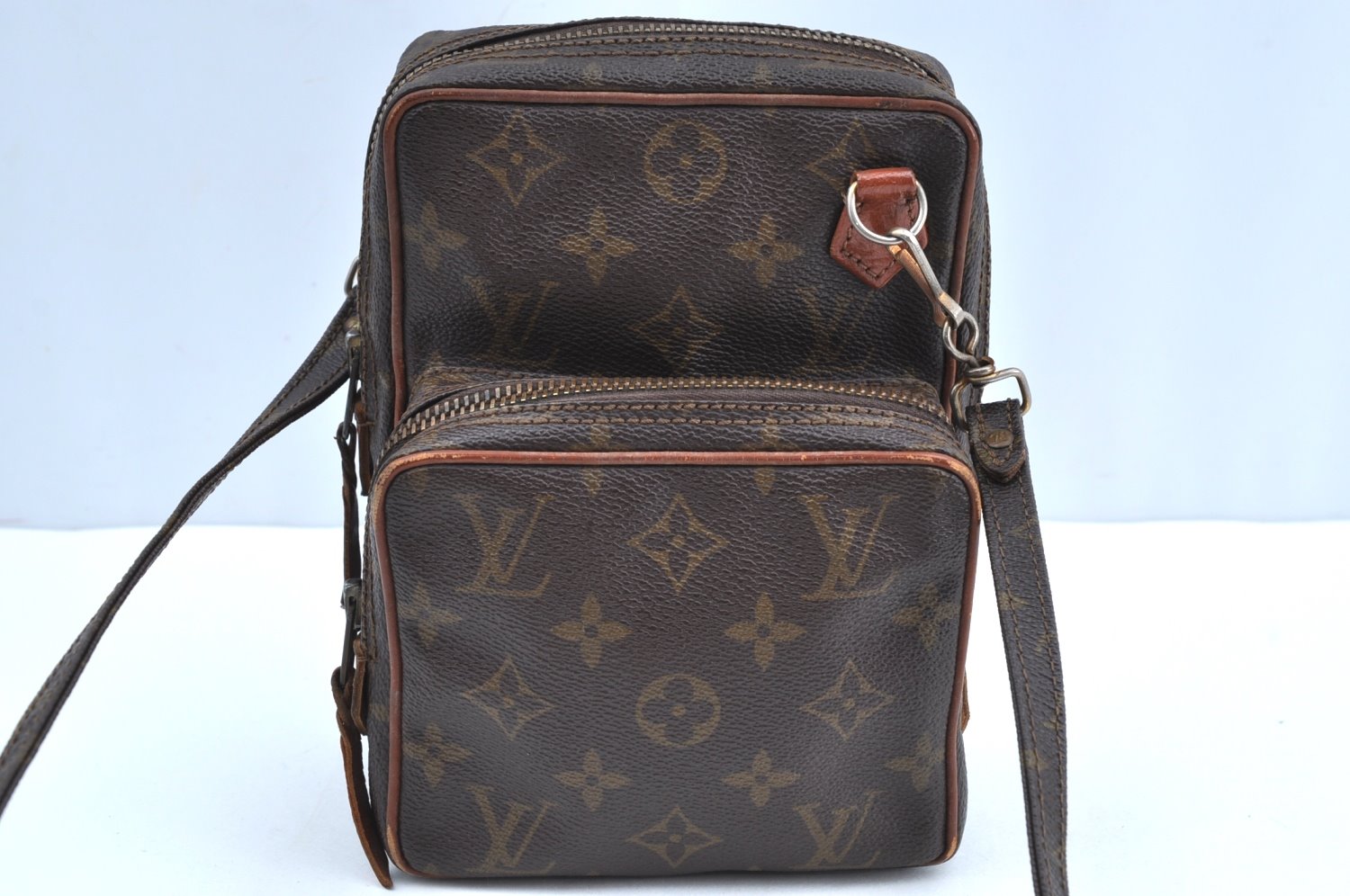 Authentic Louis Vuitton Monogram Amazone Shoulder Cross Body Bag Old Model K5368
