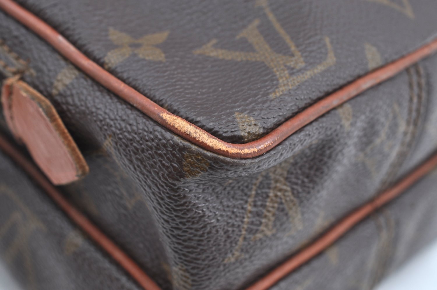 Authentic Louis Vuitton Monogram Amazone Shoulder Cross Body Bag Old Model K5368