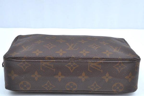 Auth Louis Vuitton Monogram Trousse Toilette 23 Clutch Hand Bag Old Model K5372