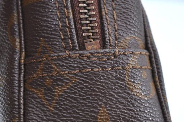 Auth Louis Vuitton Monogram Trousse Toilette 23 Clutch Hand Bag Old Model K5372