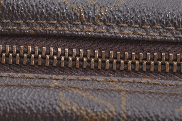 Auth Louis Vuitton Monogram Trousse Toilette 23 Clutch Hand Bag Old Model K5372