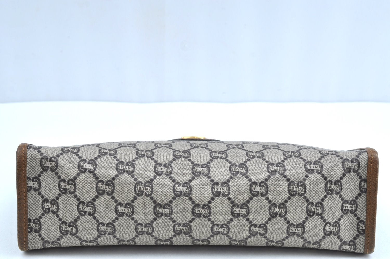 Authentic GUCCI GG Plus Clutch Hand Bag Purse GG PVC Leather Brown K5382