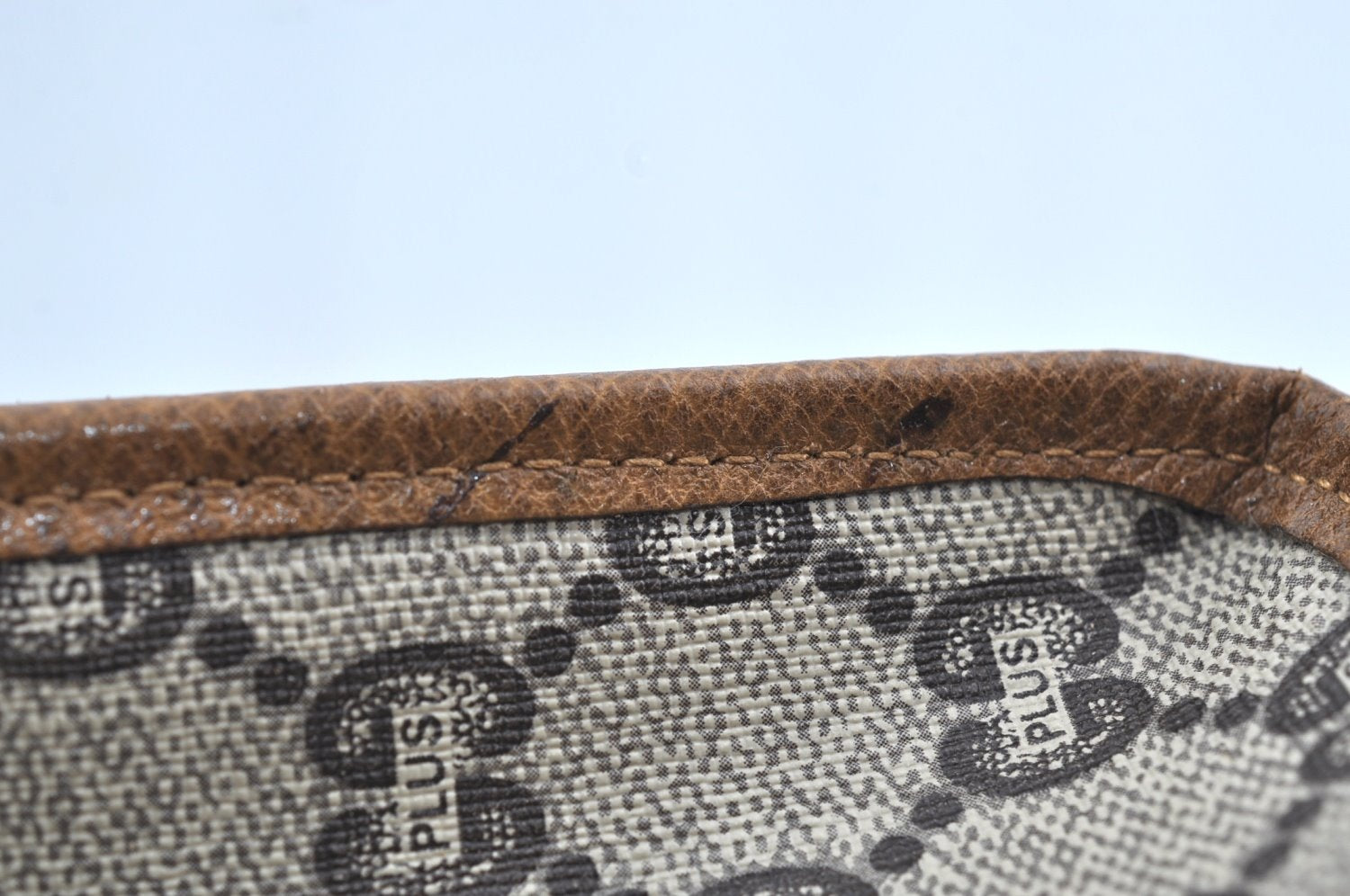 Authentic GUCCI GG Plus Clutch Hand Bag Purse GG PVC Leather Brown K5382