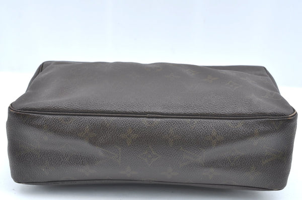 Auth Louis Vuitton Monogram Trousse Toilette 28 Clutch Hand Bag M47522 LV K5383