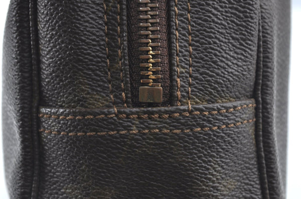 Auth Louis Vuitton Monogram Trousse Toilette 28 Clutch Hand Bag M47522 LV K5383