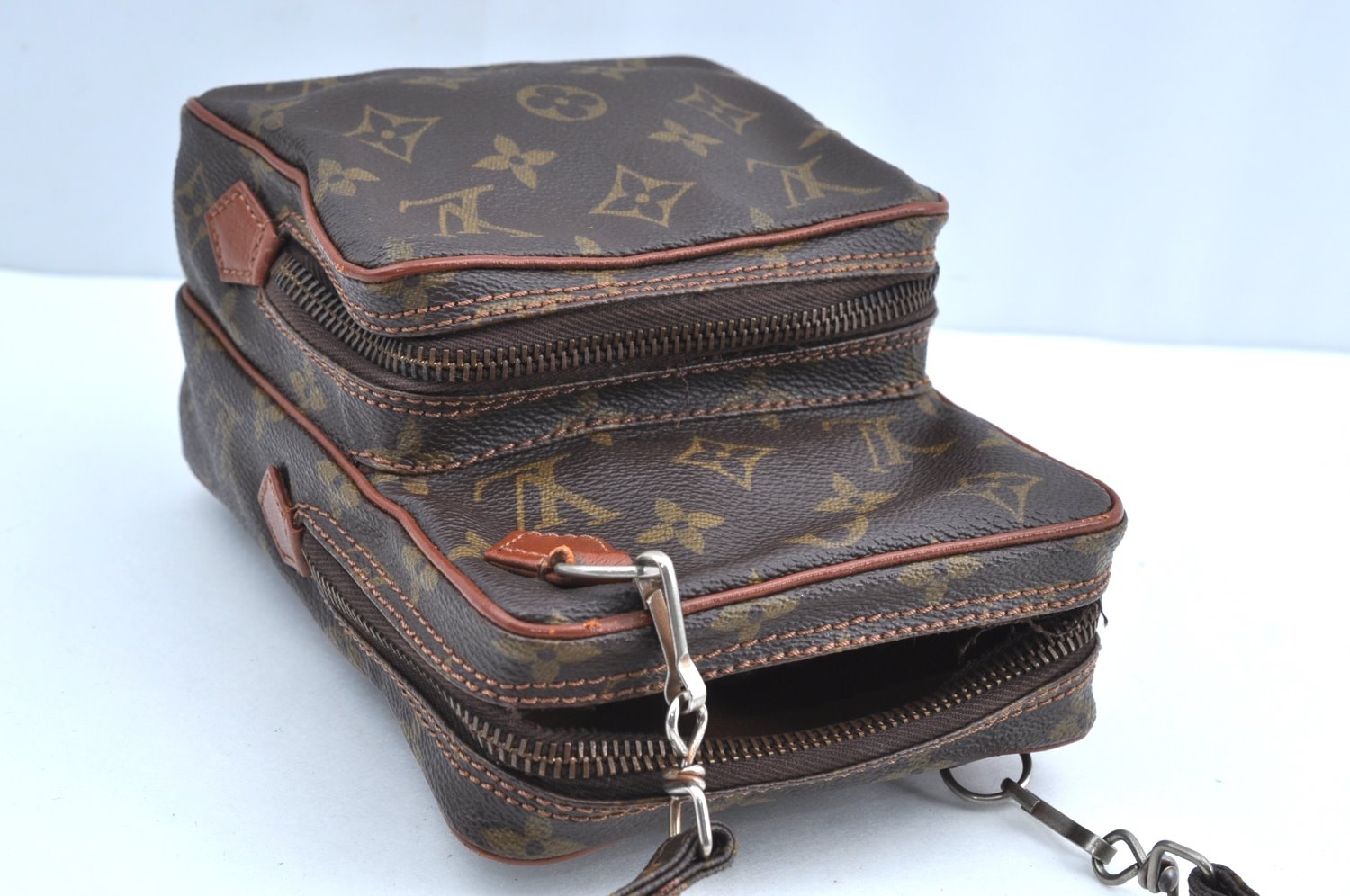 Auth Louis Vuitton Monogram Amazone Shoulder Cross Body Bag Old Model Junk K5385
