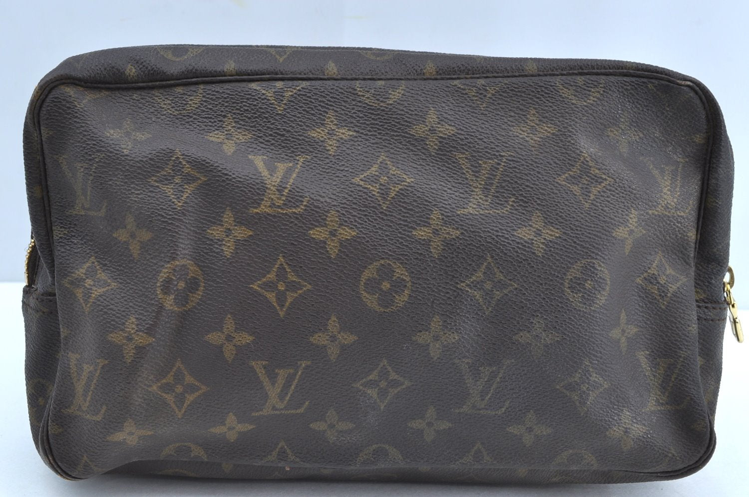 Auth Louis Vuitton Monogram Trousse Toilette 28 Clutch Hand Bag M47522 LV K5386